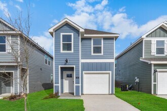 Building Photo - 322 Tall Cedar Wy