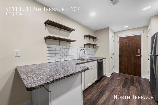 Building Photo - 5211 E 112 Terrace