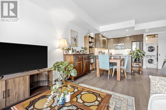 Photo du bâtiment - 7 Marquette Ave