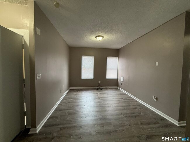 Building Photo - 5 Winter St