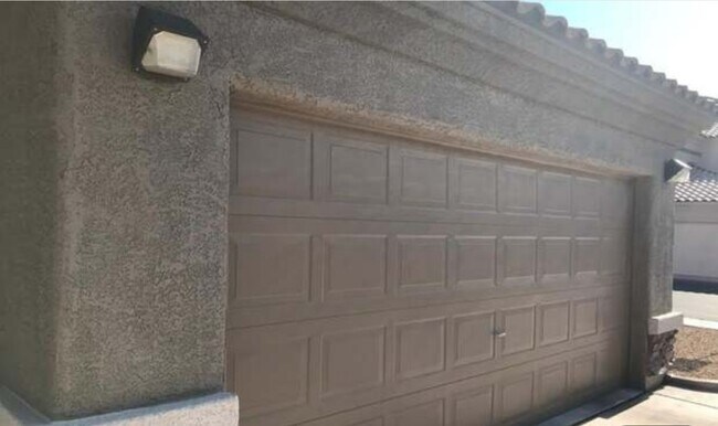Garage to unit - 6630 Flaminian Ln