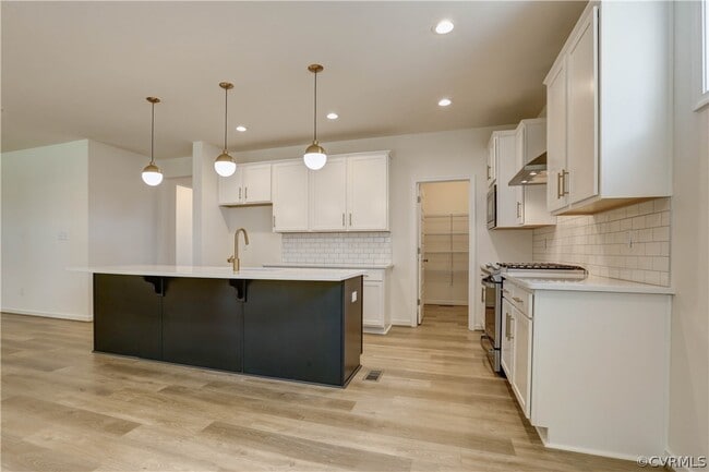 Building Photo - 10205 Carsten Ln