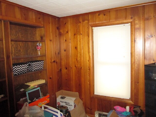Building Photo - 409 S Fible St
