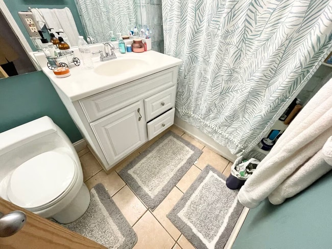 Images are representative samples of the advertised unit. Actual units shown during tours may differ - 206 Northampton St