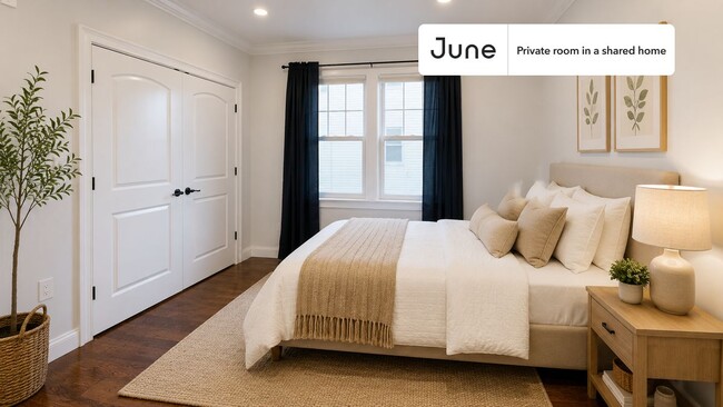Building Photo - Room in Shared 5 bed/1.5 bath home