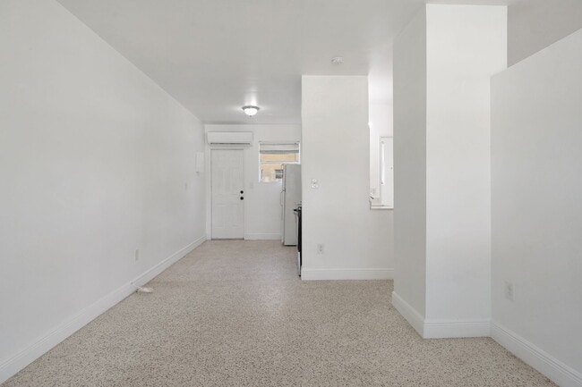 Building Photo - 150 NW 78th St