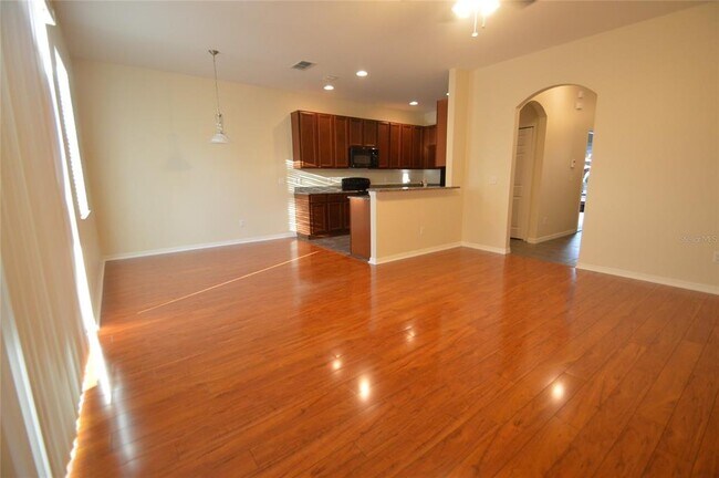 Foto del edificio - 1667 Orrington Payne Pl