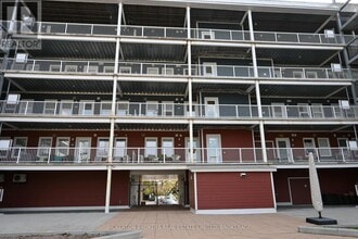 Building Photo - 130 Water St