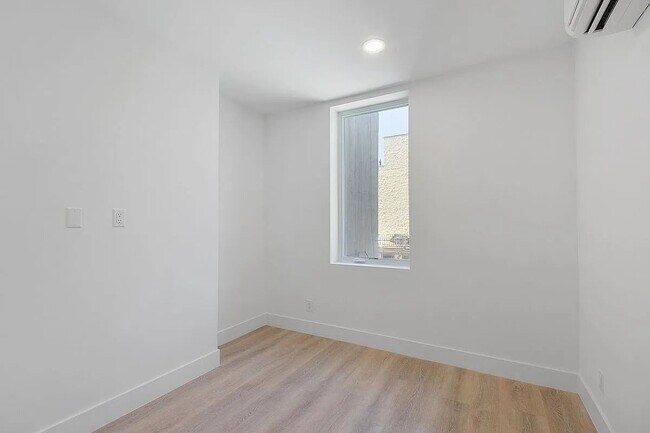 Foto del edificio - 245 South 3rd Street