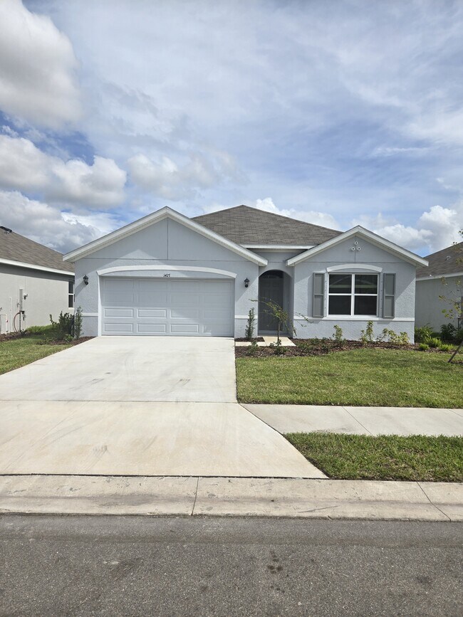 Foto del edificio - 1427 Orchardgrass Cir
