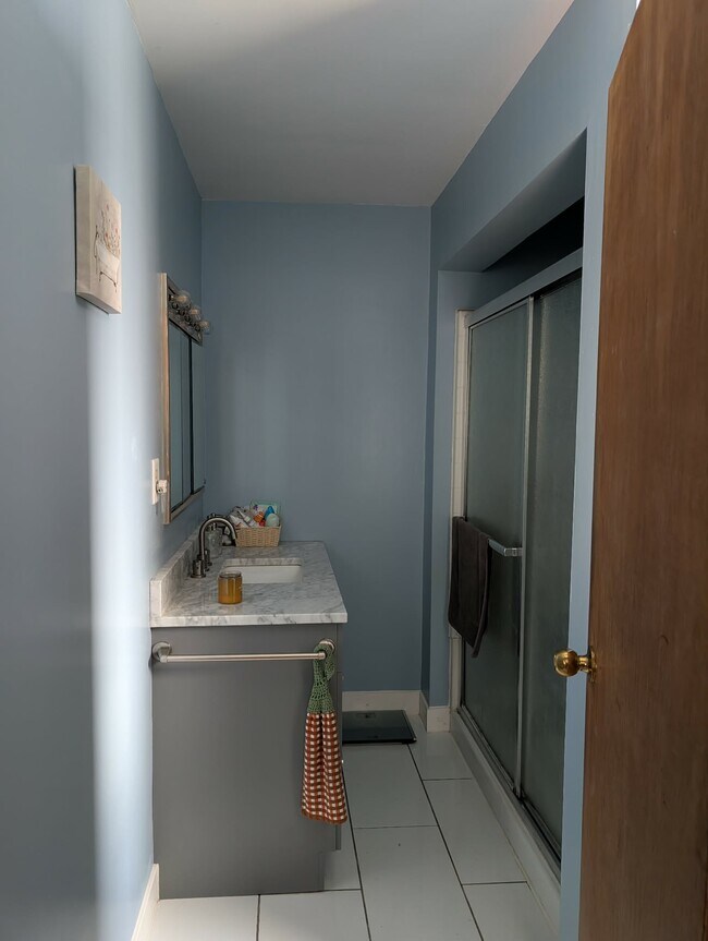 Foto del edificio - 483 S Franklin St