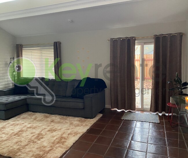 Foto del edificio - 2692 Bradford Way