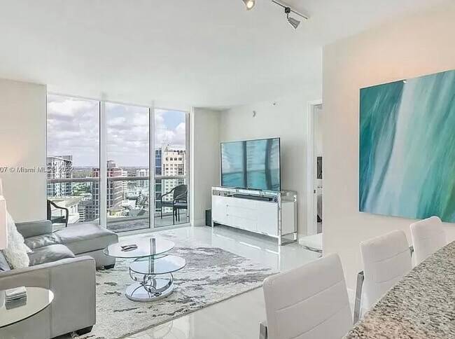 Foto del edificio - 347 N New River Dr E