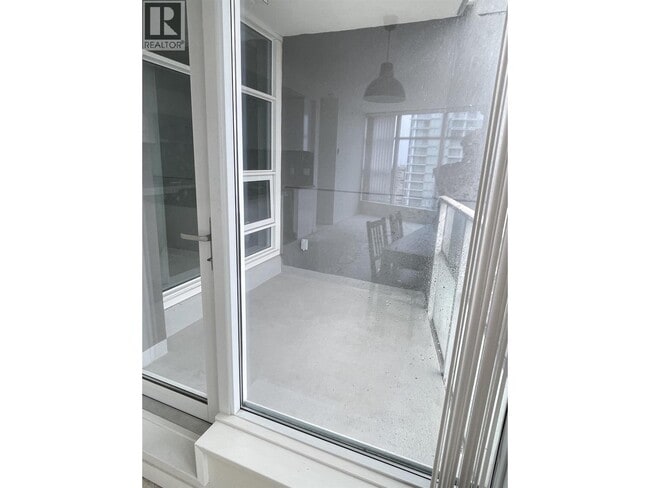 Building Photo - 4880 Bennett St