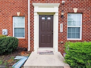 Building Photo - 2834 Admiral Ridge Rd