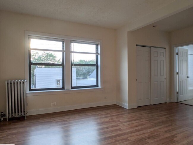 Foto del edificio - 1742 N Humboldt Blvd