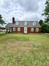Building Photo - 2709 Old Forest Rd