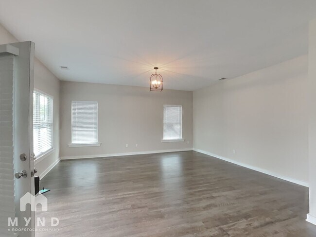 Foto del edificio - 15674 Capstone Blvd