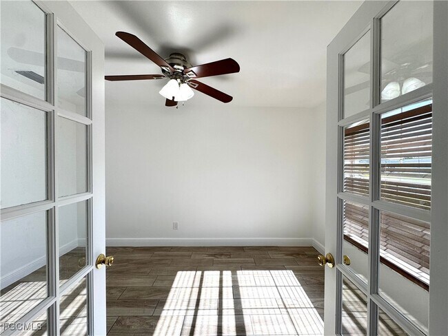 Foto del edificio - 1300 SW 22nd Ave