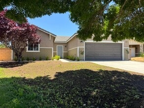 Building Photo - 45426 Stanridge Ave