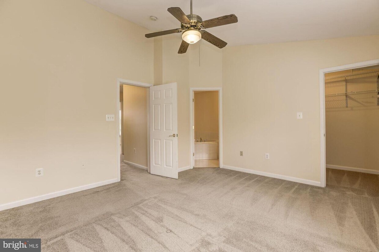 Foto principal - 10263 Magnolia Grove Dr
