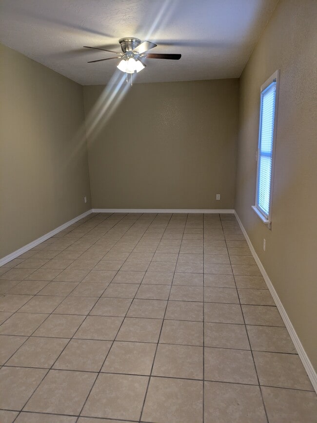 Foto del edificio - 132 Torreon Dr