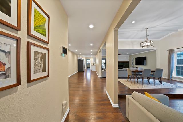 Foto del edificio - 8525 Grumman Dr