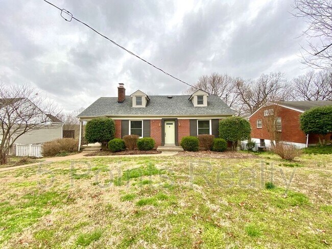 Building Photo - 630 Skyview Dr