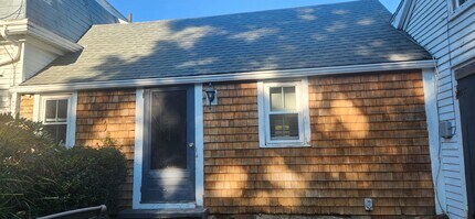 Building Photo - 404 Sagamore Rd