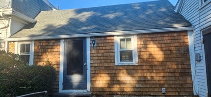 Building Photo - 404 Sagamore Rd
