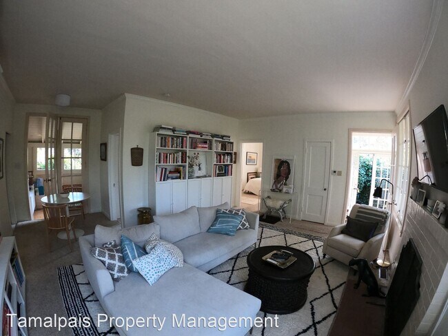 Building Photo - 2 br, 1 bath House - 31 Cove Road