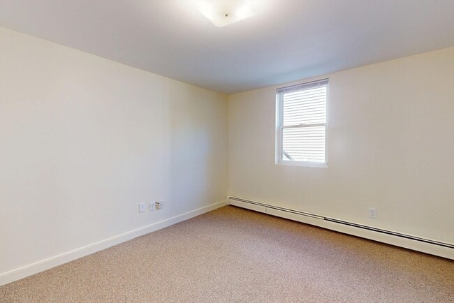 Building Photo - 54 Rumford Ave