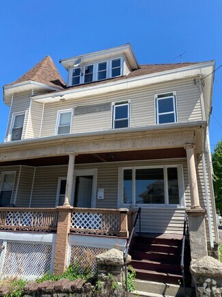 Building Photo - 1613-1615 Linden St
