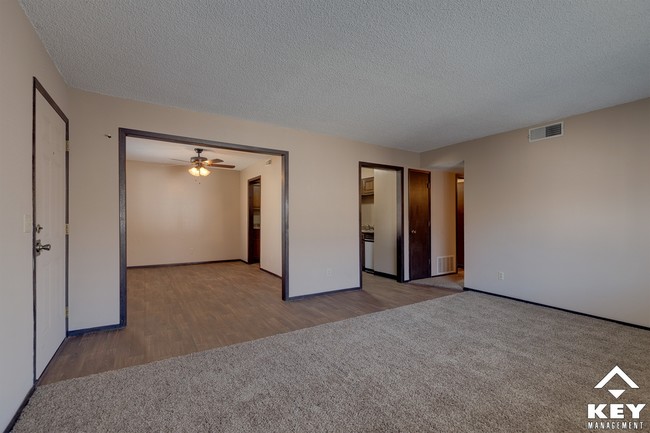 2 Bedroom - Pheasant Run Apartments