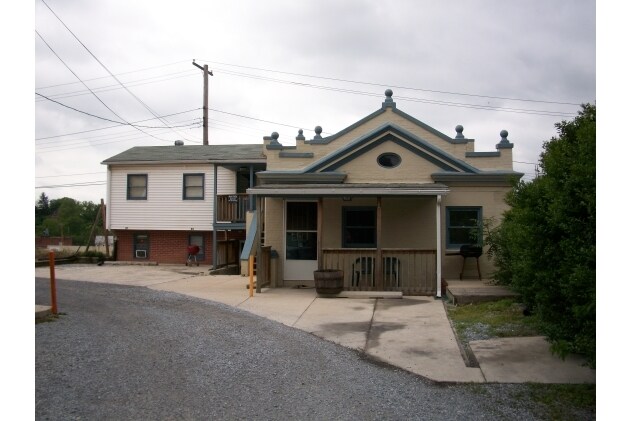 Foto del edificio - 645 Oak Hill Ave