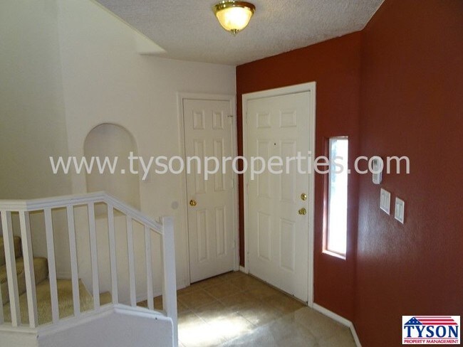 Foto del edificio - 8315 Bluffs Edge St NW
