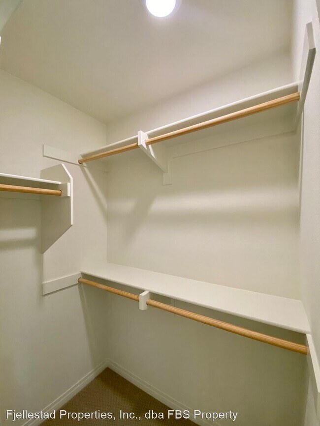 Foto del edificio - 4 br, 4 bath House - 7255 Wembley Street