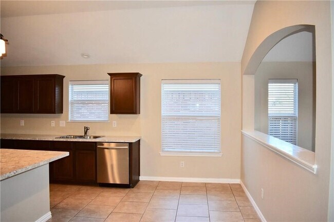 Building Photo - 6245 Trinity Creek Dr