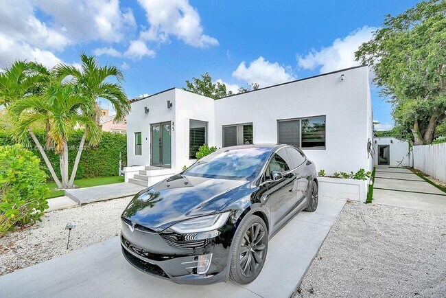 Foto del edificio - 85 NW 47th St