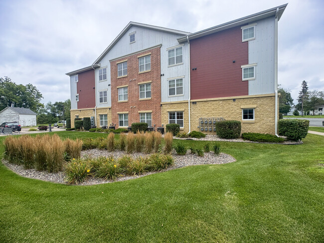 Building Photo - University Falls Student Housing