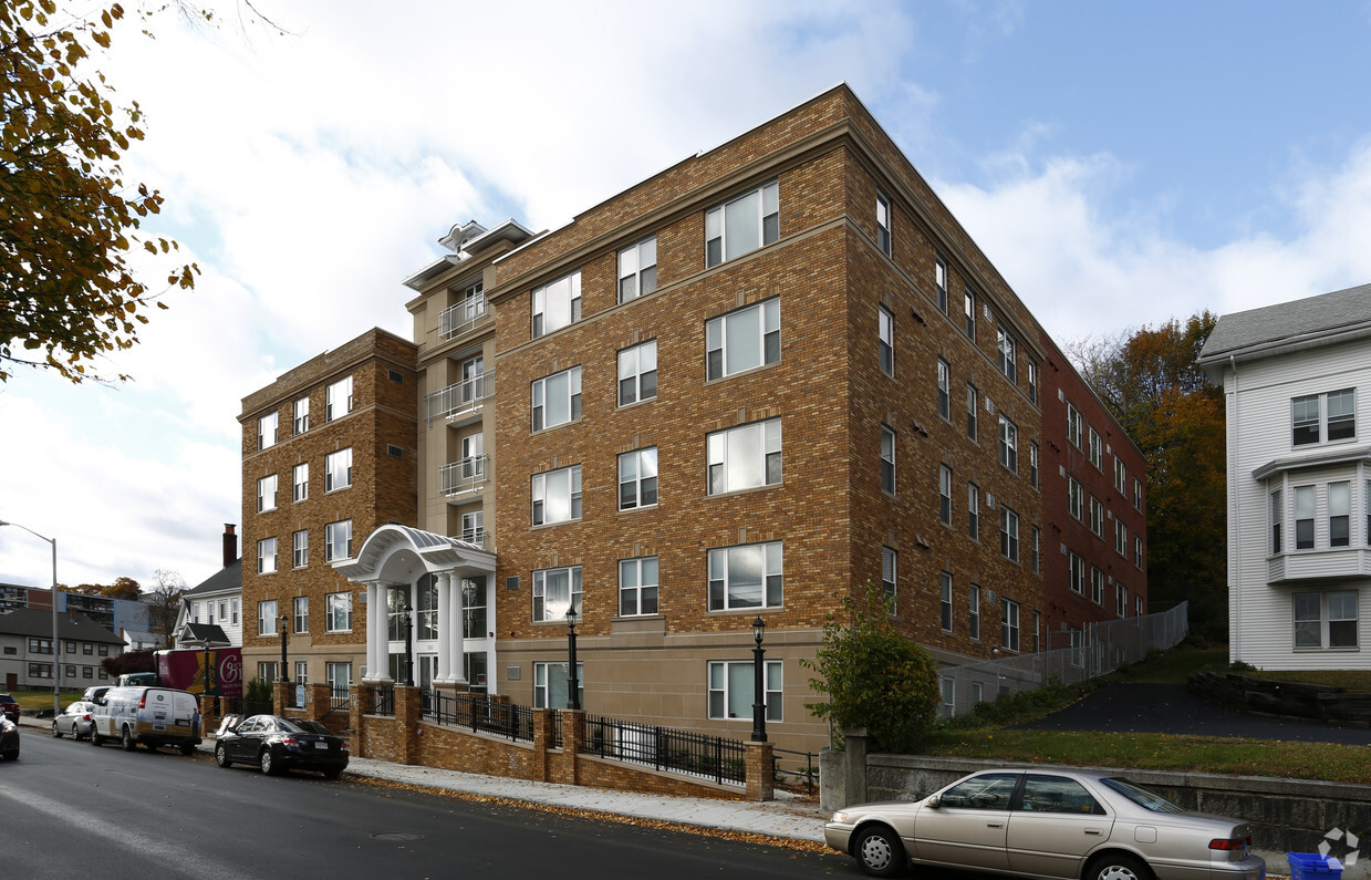 Building Photo - Pleasant Street Towers