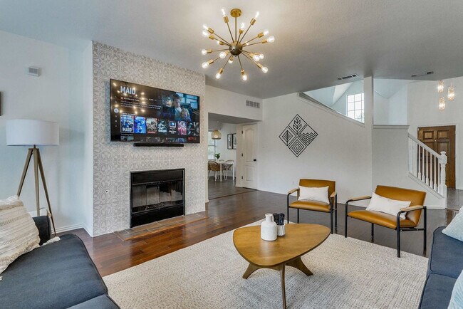 Foto del edificio - 7007 Longmeadow Dr