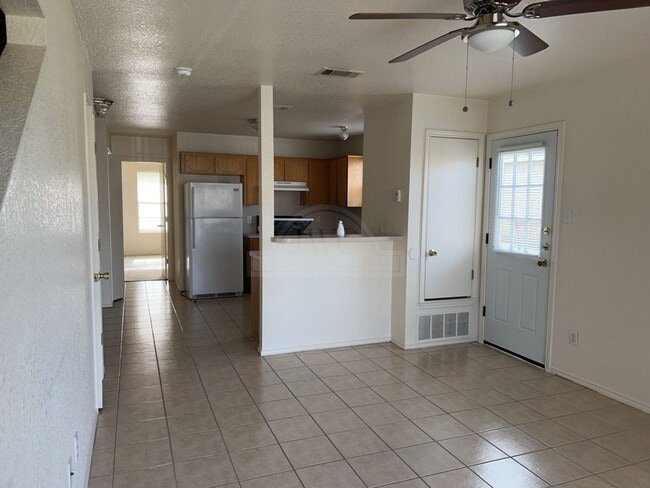 Building Photo - 4500 Deek Dr