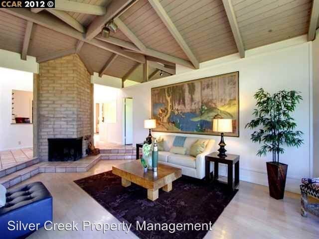Foto del edificio - 5 br, 4.5 bath House - 130 Montair Dr