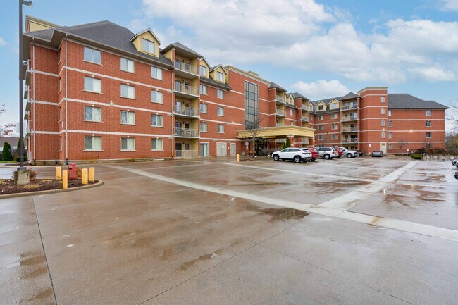 Photo du bâtiment - The Bellagio Apartments