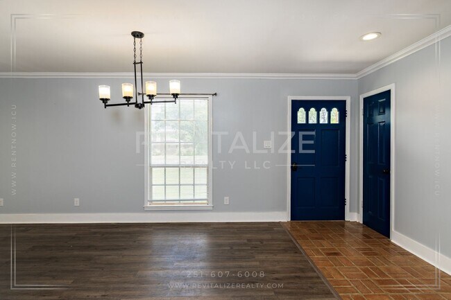Foto del edificio - Spacious Brick Home in West Mobile!
