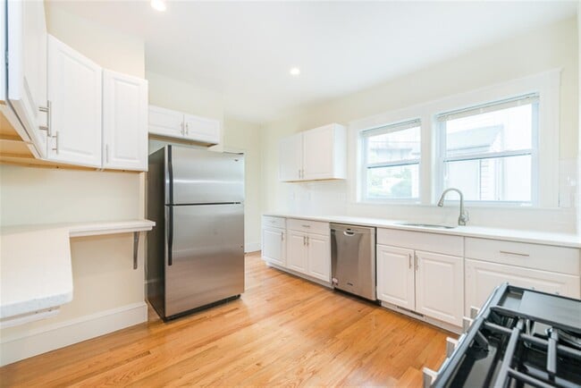Building Photo - 299 Alewife Brook Pky
