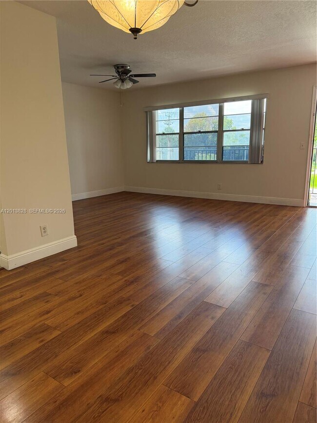 Building Photo - 1551 SW 135th Terrace