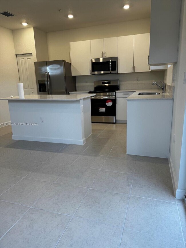 Foto del edificio - 104 SW 184th Way