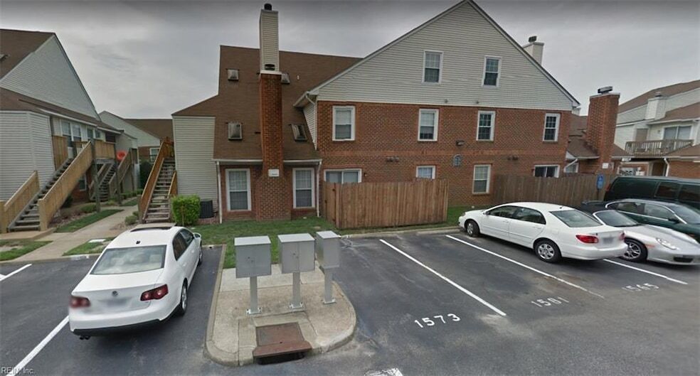 Primary Photo - 5080 Gatehouse Way
